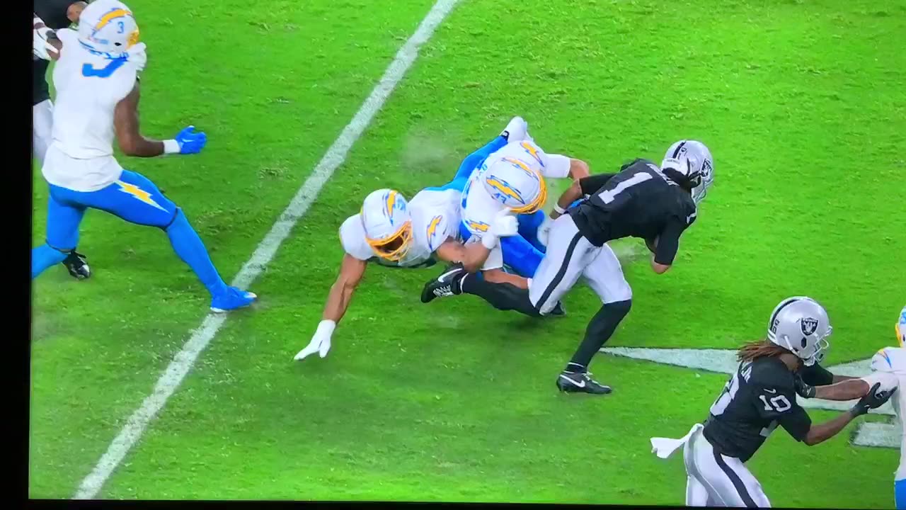 Chargers ⚡️LB #52 Khalil Mack Injury