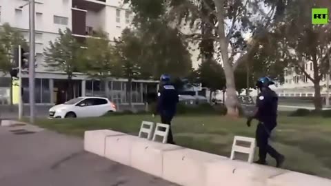 Francia- violente manifestazioni antigovernative