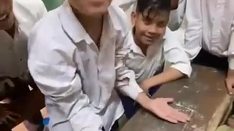 Viral Video_ School boy's amazing magic trick impresses Internet