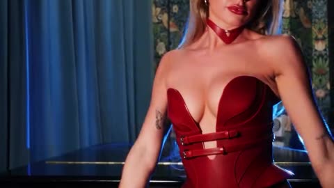 Wonderfull or not? Just watch her