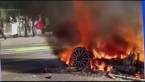 Look at the peaceful protesters