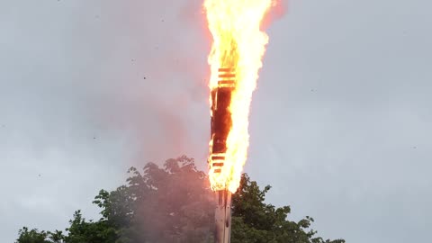 (Belfast, Ireland) Locals are setting 5G Towers on fire.