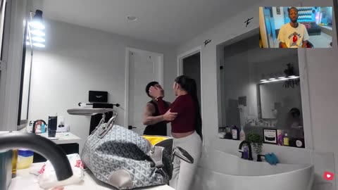 DAM Family PACKING A 304 BAG IN THE MIDDLE OF THE NIGHT gone wrong VLOGMAS DAY 9