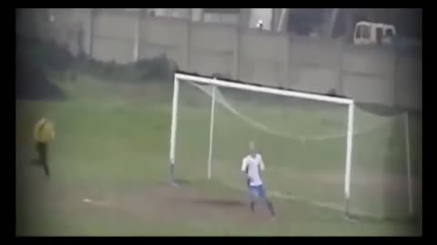 Funny Soccer Football Vines Goals Skills Fails (23)