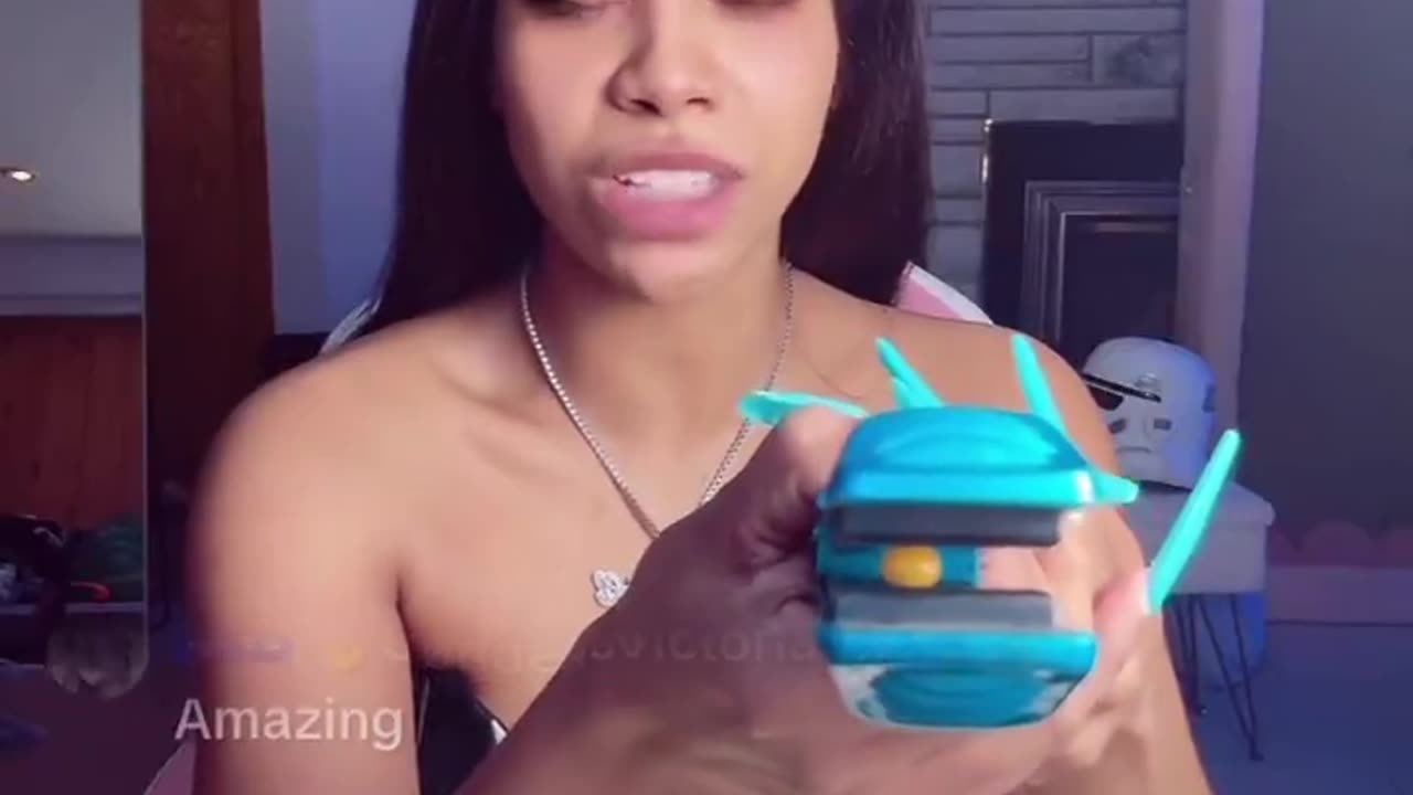 She's still doing this sh!t?😭😭