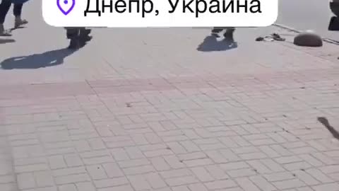 group of teenagers physically intervened to stop #Zelensky’s recruitment