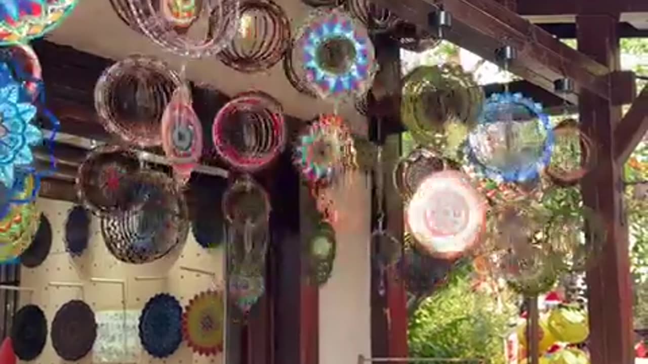 🌬️✨ You Won't Believe How These Wind Spinners Create a Mesmerizing Display! | FeedMyCuriosity