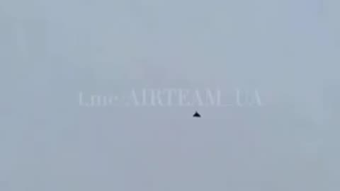 🇺🇦 F-16 beautifully shoots down Shahed.