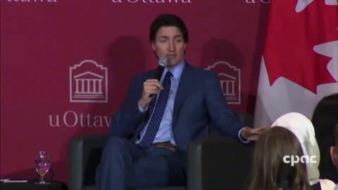 Katy Perry’s Canadian Boyfriend Wants You To Think He Never Forced People To Get COVID Vaccine