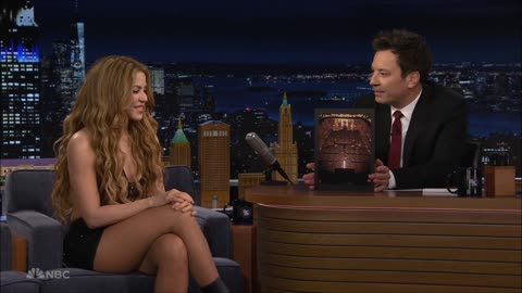 Shakira WOW Sexy Legs and Cleavage May 2025