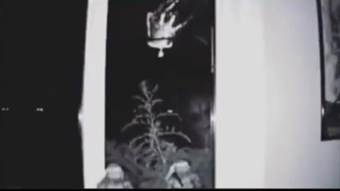 😨👻 You Won't Believe What They Saw Outside! Creepy Face | TheHauntingHour