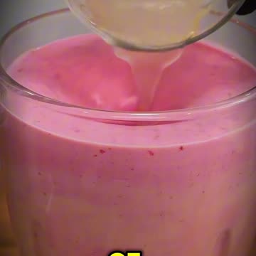 You’ll Never Look at Strawberries the Same Way Again! 🍓 What They Don’t Tell You…