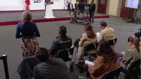 Sheinbaum critica suspensión de visados a estudiantes en EE.UU.