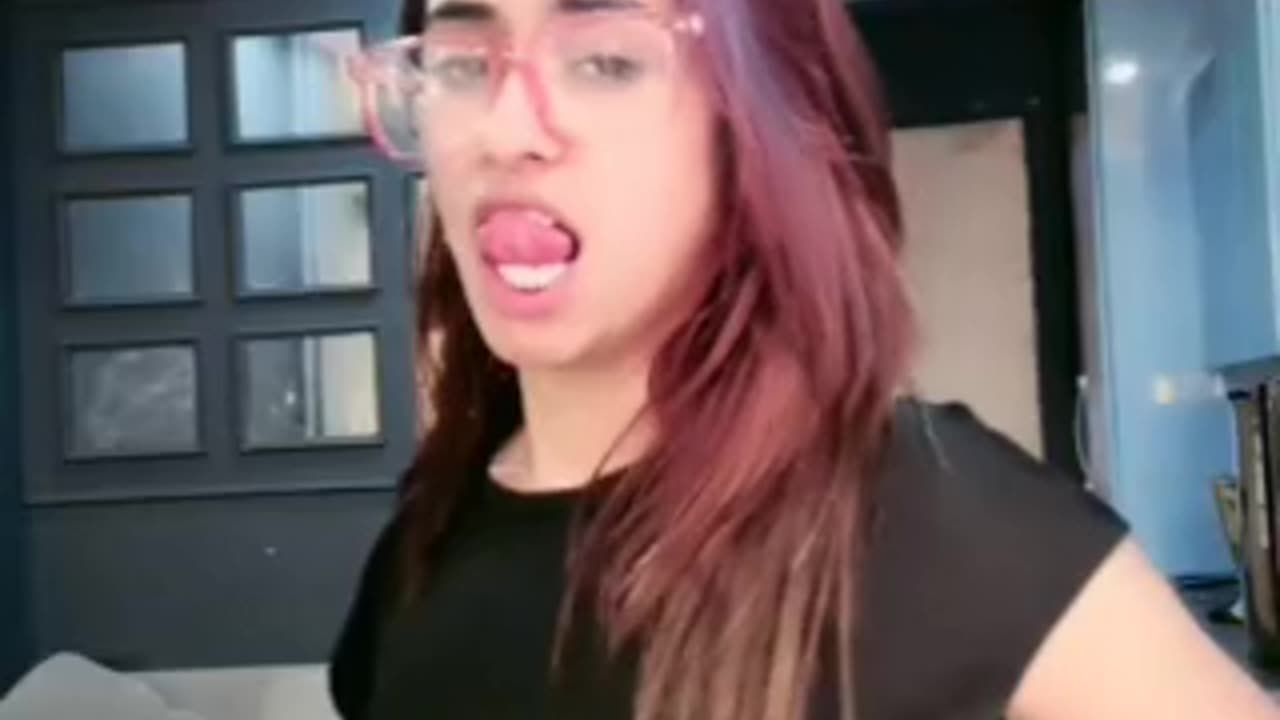 Indian super beautiful queen Ritu Shah private open live show