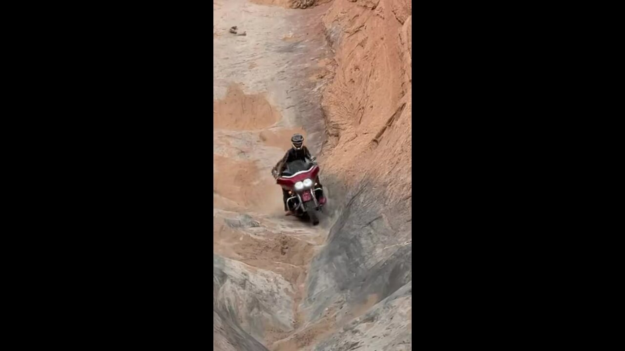 Crazy HD Touring - Uphill