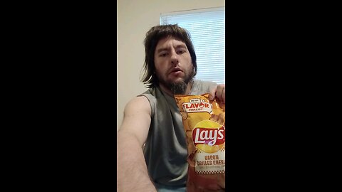 trying the bacon grilled cheese lays!