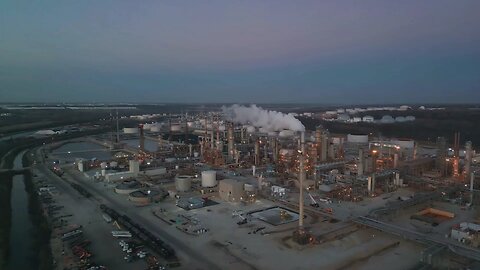 The oil glut strategy