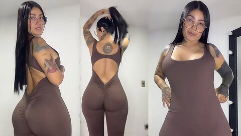 La Rola The Best Latina Beauty Model Hot Sexy Body Shocks Everyone While Chilling With Me!