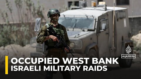 Israeli forces raid money exchange shops in the occupied West Bank