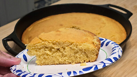 Easy Cornbread Recipe (From SCRATCH)