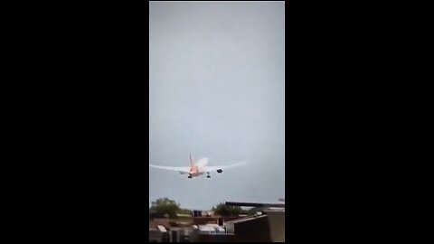 "Indian Plane Crash Caught on Camera – Fiery Impact After Tragic Crash"