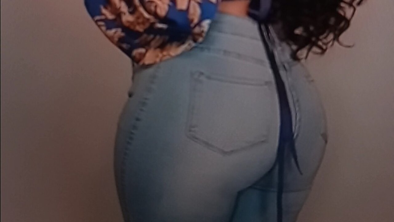 Torta tries on jeans