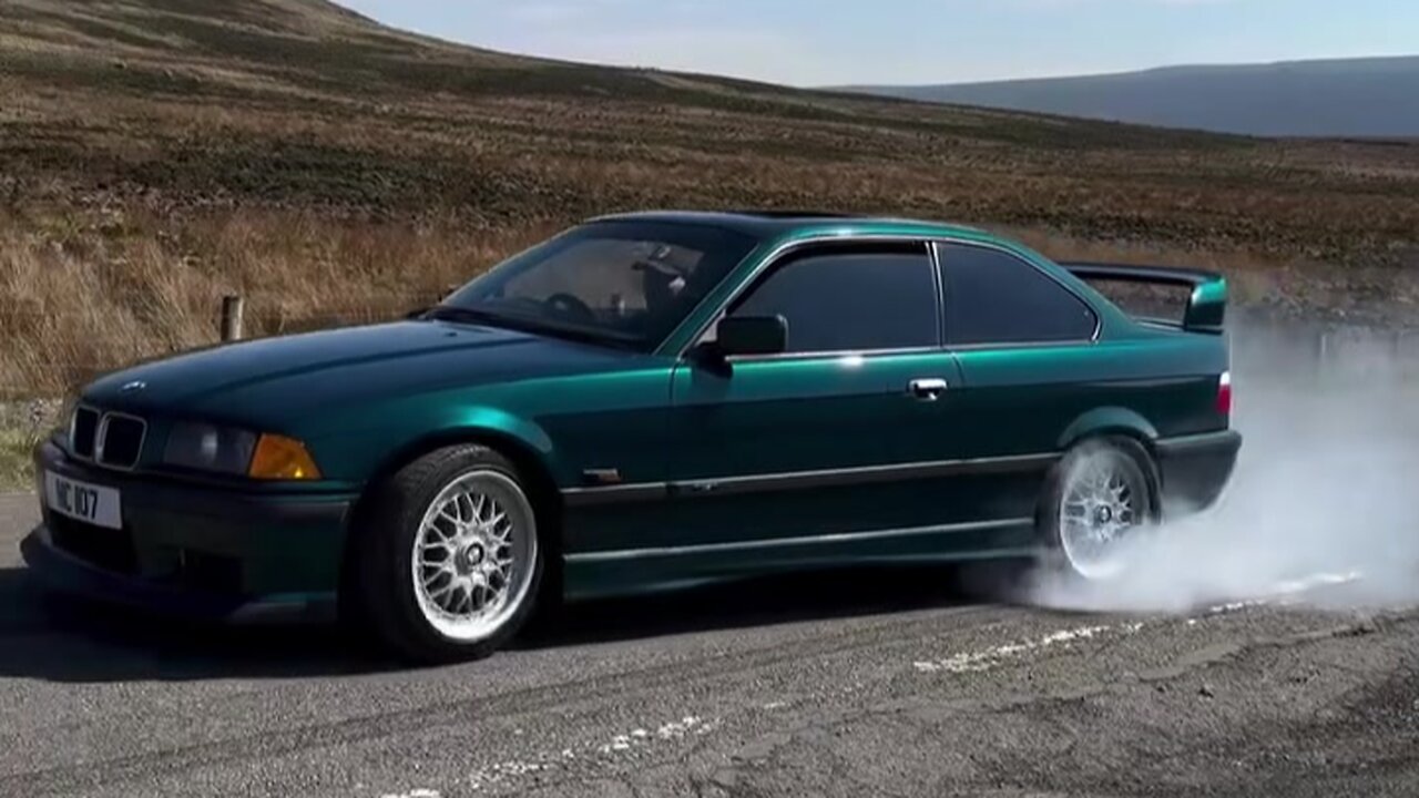 BMW E36 burnout