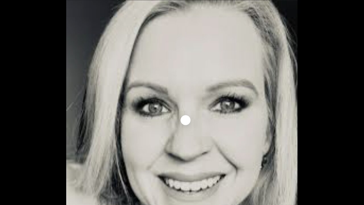 she hosts of the podcast “The Psych with a Mic” the Dr Jen