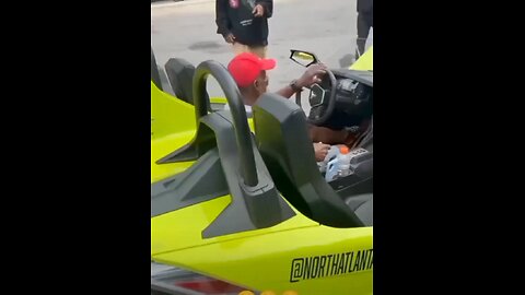 Young Black Teens Attack An Elderly Person