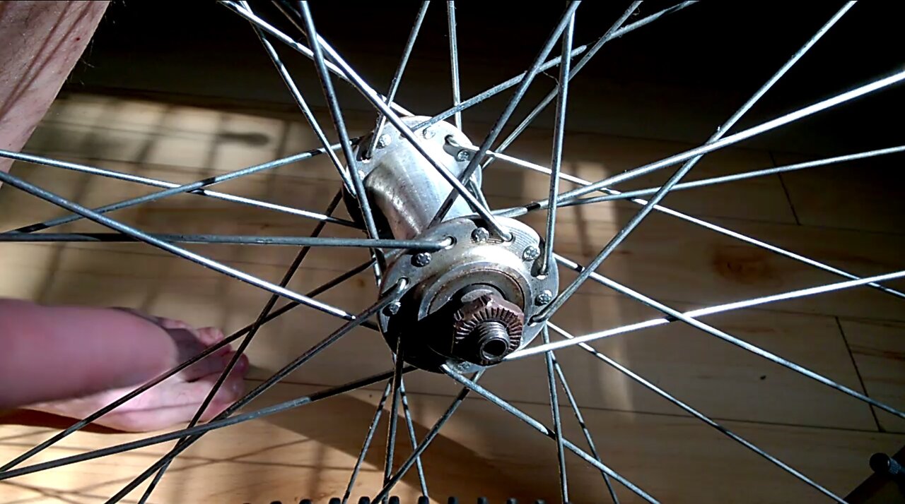 Bike wheel cone hub tightening - adjustment tip - see comment section