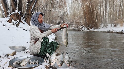 Winter Lunch | Heavy Snowfall in the Village and Cooking Fish Curry Recipe |Afghanistan Village Life