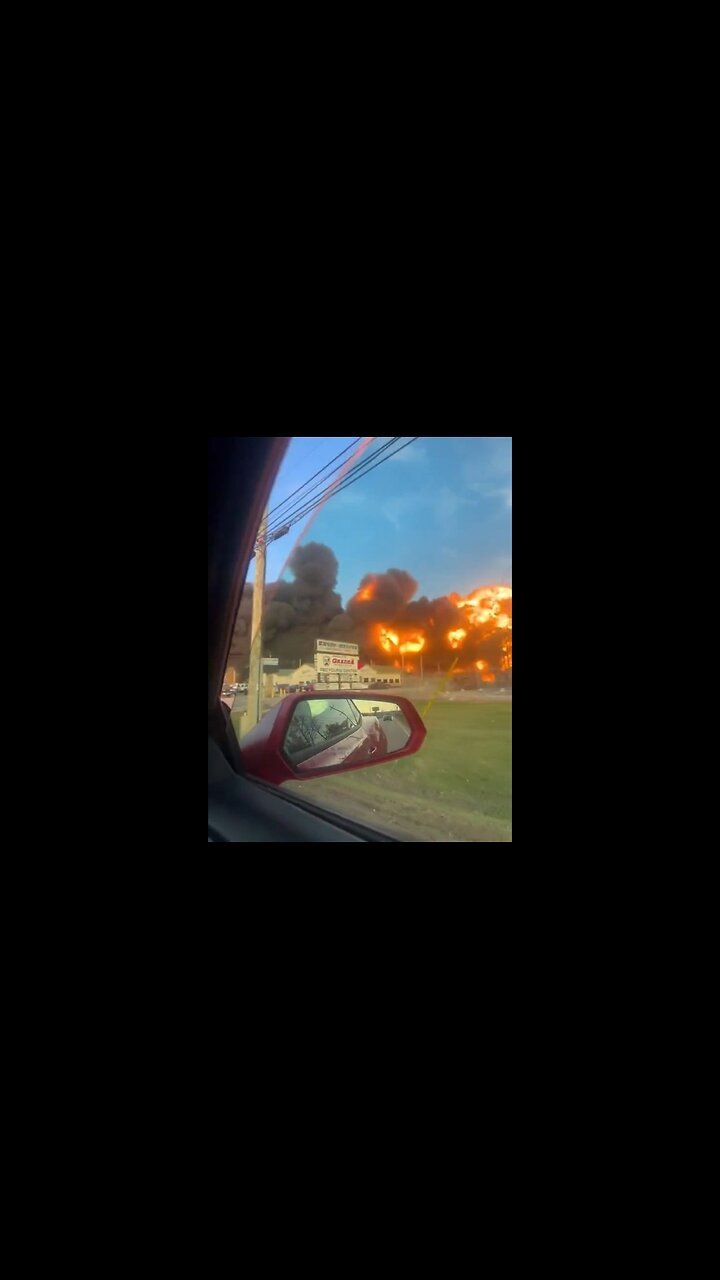 UPS Cargo Plane Crashes And Explodes Causing A Massive Fire At Louisville Airport: Part 2