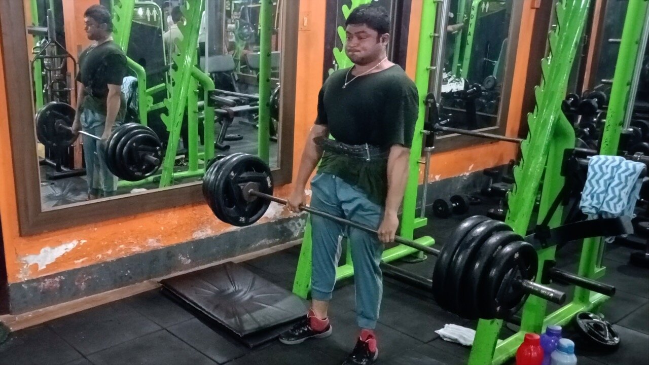 Full Day of Eating as a 22 year old Bodybuilder