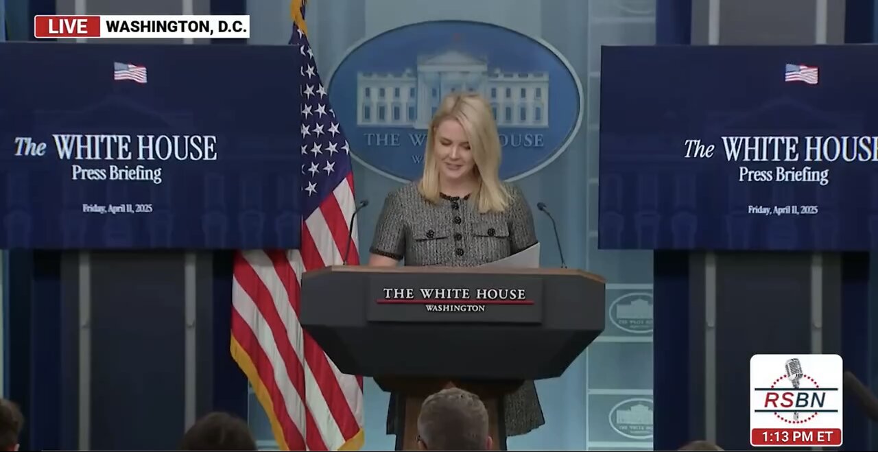 PRESS SECRETARY HOLDS PRESS🎬🎤👩💼🏛️BRIEFING AT THE WHITE HOUSE🇺🇸🏛️💫