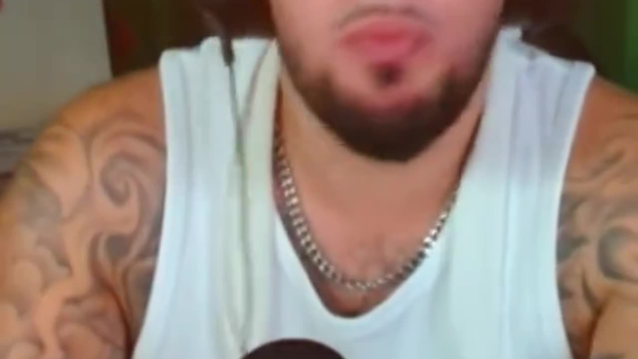 NÃO TENHAS MEDO DO QUE ÉS, SÊ TU PRÓPRIO