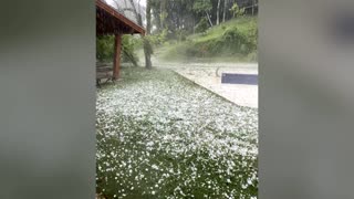 Hailstorm leaves over 200 injured, vehicles damaged in Brazil