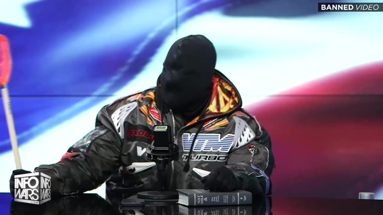 Ye West LIVE In Studio With Alex Jones! @ InfoWars (12 01 2022)