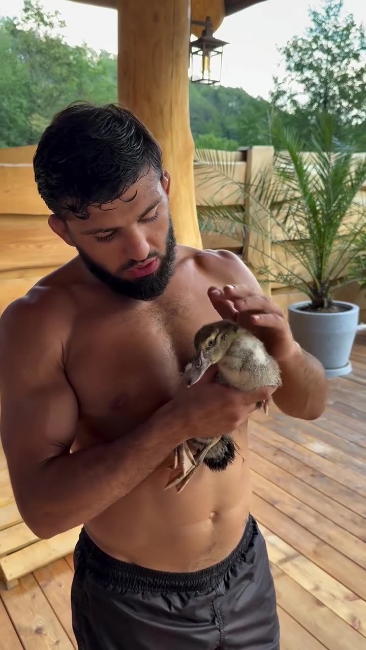 Arman Tsarukyan Trolls Ilia Topuria by Chasing a Duck: “Stop Running, Ilia”