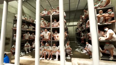 Costa Rica's Chaves visits El Salvador's megaprison