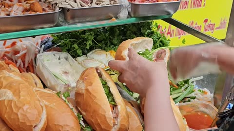 Vietnamese street food (part 13) - "banh mi Sai Gon"