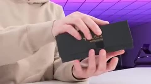 Amazing: Crazy New Zero-Glare "Paper" Smartphone Tech