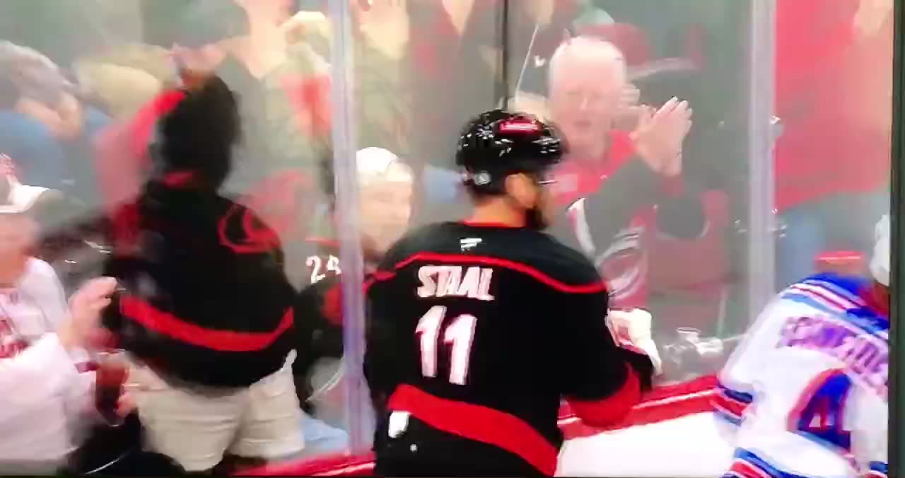 Hurricanes C #11 Jordan Staal 🥅(13)🏒Wrist-Shot Goal