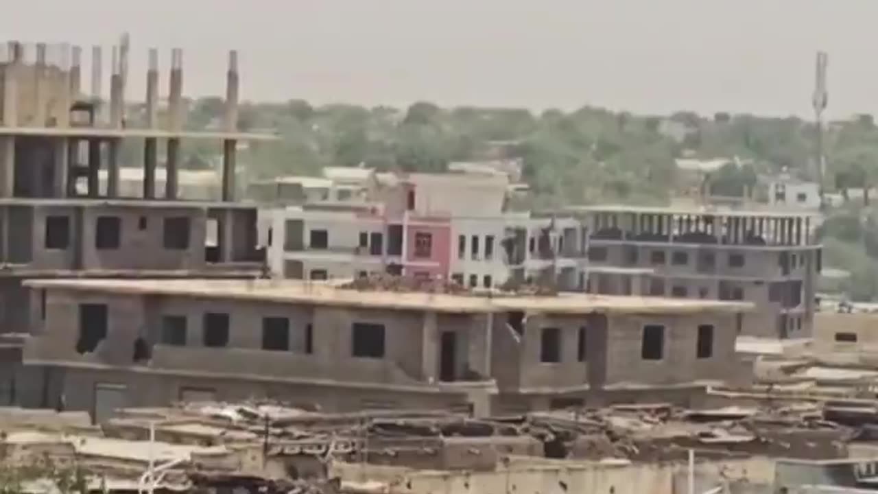 #Sudan πΈπ©: Rapid Support Forces (#RSF) attacking Sudanese Forces (#SAF)