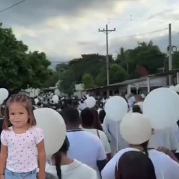 ENTIERRO DE LA NIÑA SHELSY NAVARRO EN LA GUAJIRA