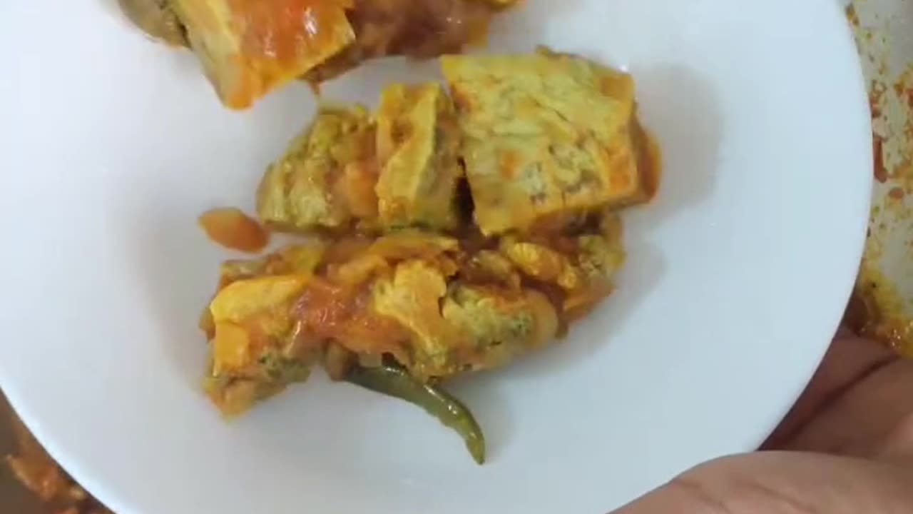 #Khubsurat Anda aur Hara Dhaniya ka #sabji