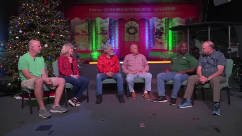 Chatting Around the Christmas Tree (ep5) - If You Were Trapped in a Christmas Movie... Which One?