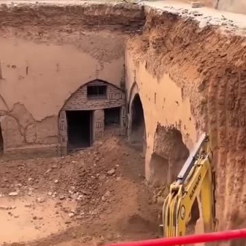 Never forget what could beneath yOUR feet!