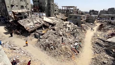 Thousands flee as Israel seizes Rafah in new Gaza 'security zone'