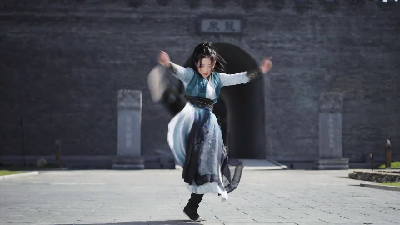 The First Full-web Replica Of Ao Bing kicking The Spear!