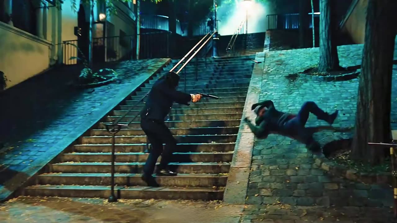 This song sounds a little painful! Violent aesthetics, stuck editing